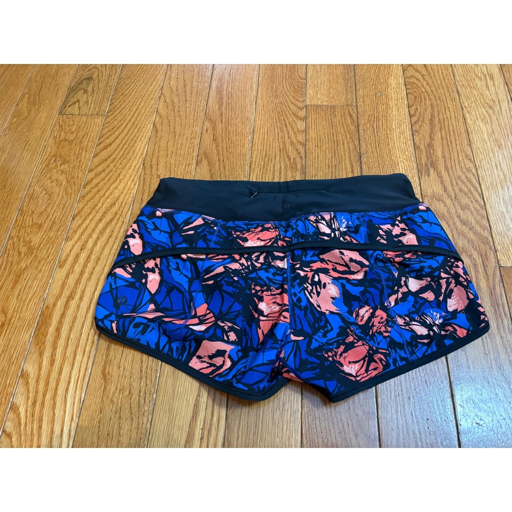 Lululemon Speed Up Low-Rise Shorts 2.5 Blue Coral Abstract Floral Print Size 6